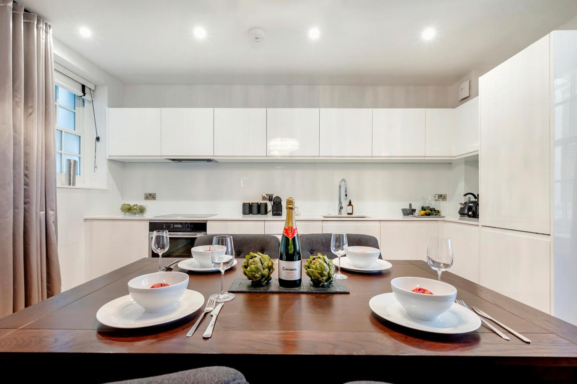 ロンドンAircon 2 Bedr, 3 Beds, 2 Bath Covent Garden, Subwayアパートメント エクステリア 写真