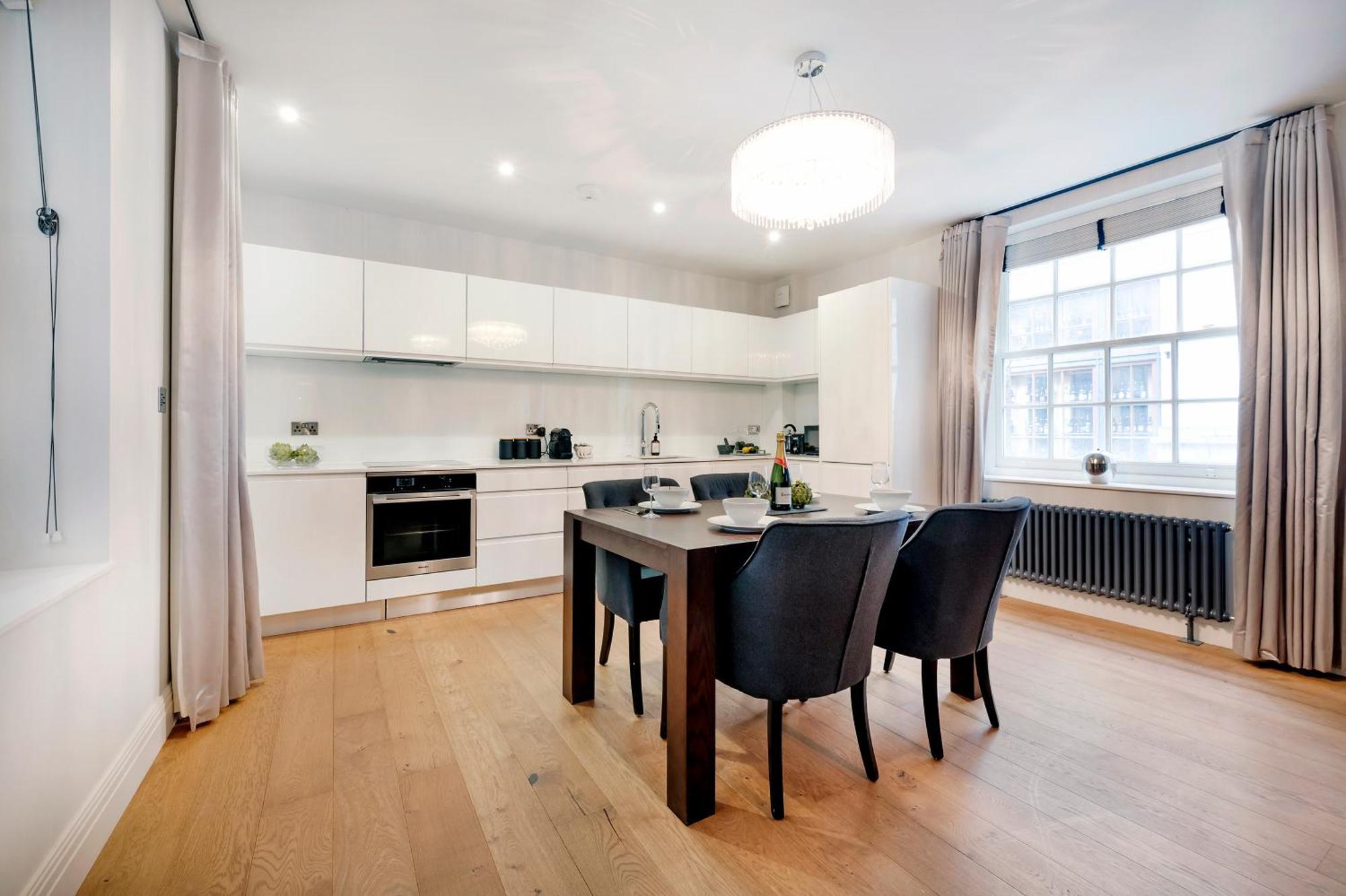ロンドンAircon 2 Bedr, 3 Beds, 2 Bath Covent Garden, Subwayアパートメント エクステリア 写真